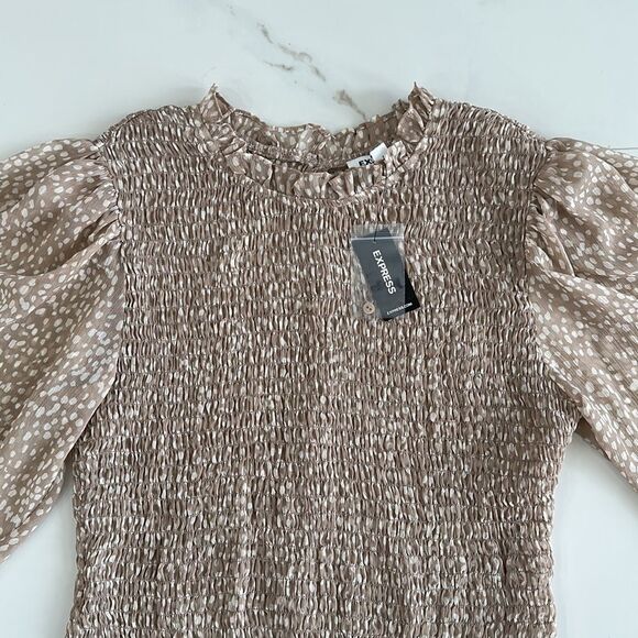 NWT Express Printed Smocked Ruffle Neck Puff Sheer Sleeves Top Sz M - Picture 2 of 12